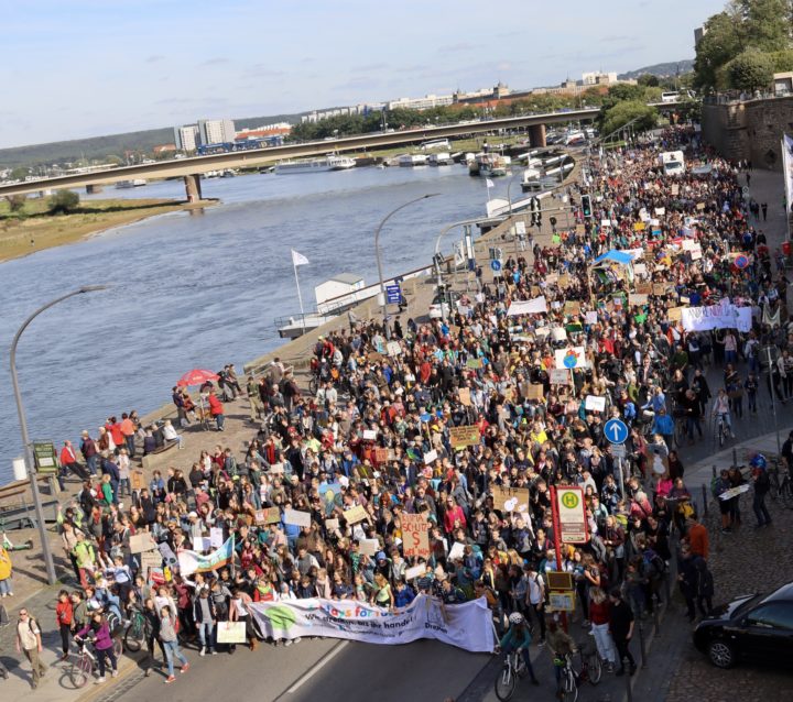 Überweltigende Teilnehmerzahlen: 15.000 Demonstranten bei Fridays for Future in Dresden